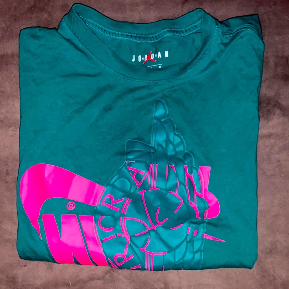 LIKE NEW- JORDAN TEE
